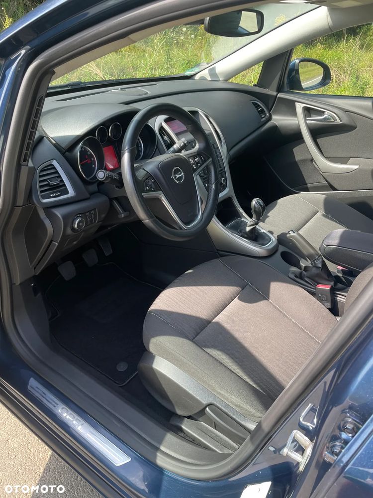 Opel Astra 1.4 Turbo Exklusiv - 18