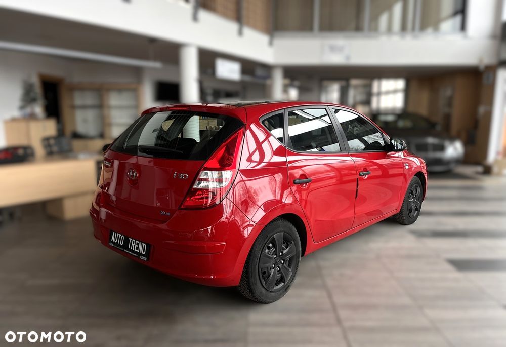 Hyundai i30 1.4 Comfort EU5 - 6