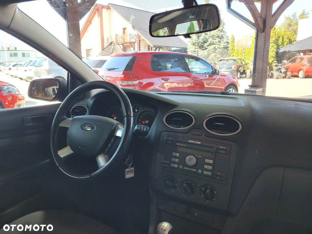 Ford Focus 1.8 Connection - 11