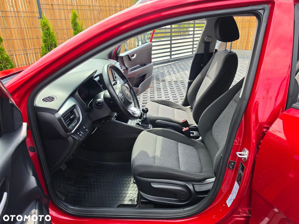 Kia Stonic 1.2 M - 24