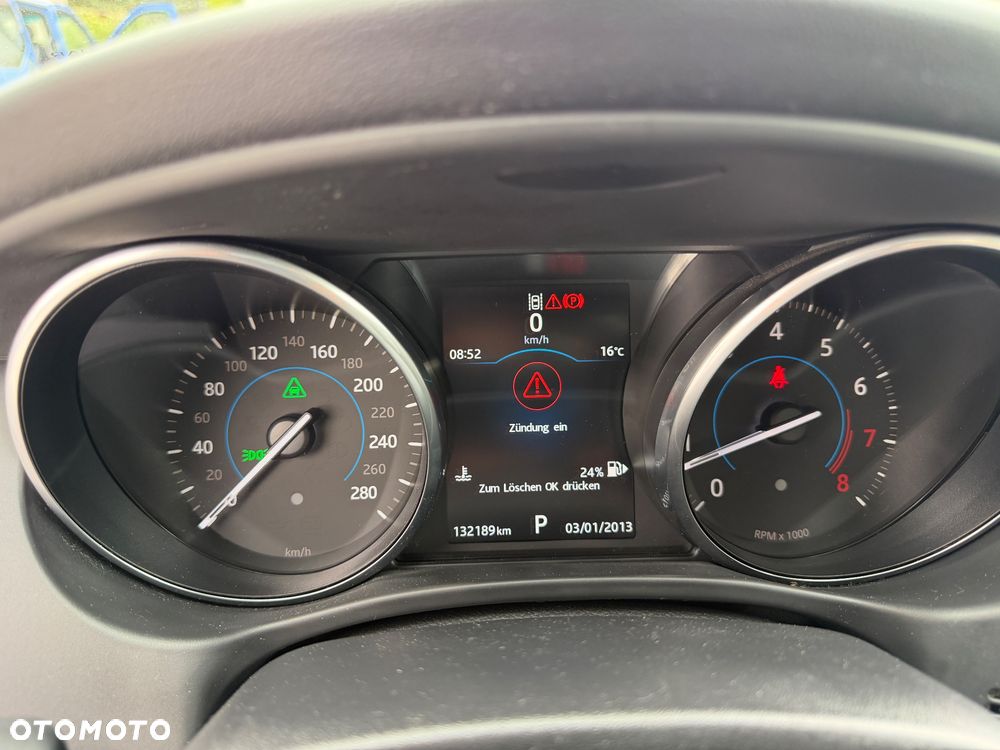 Jaguar XE 20t Prestige - 28