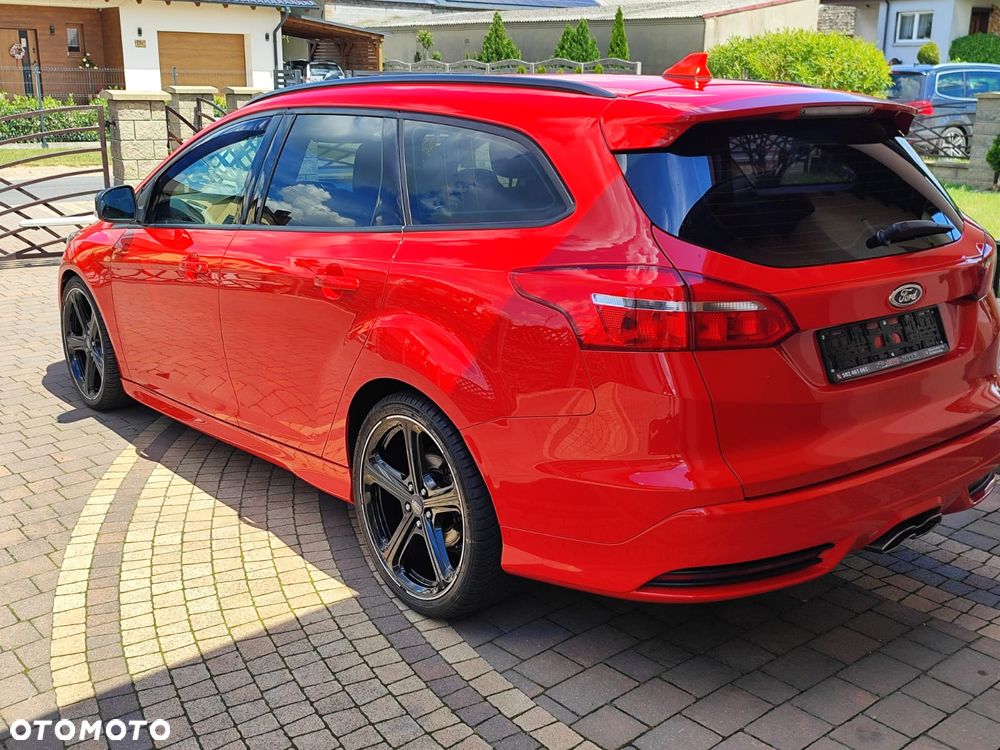 Ford Focus 2.0 TDCi ST - 13