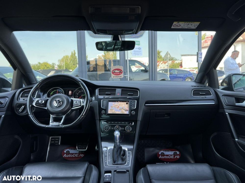 Volkswagen Golf - 7