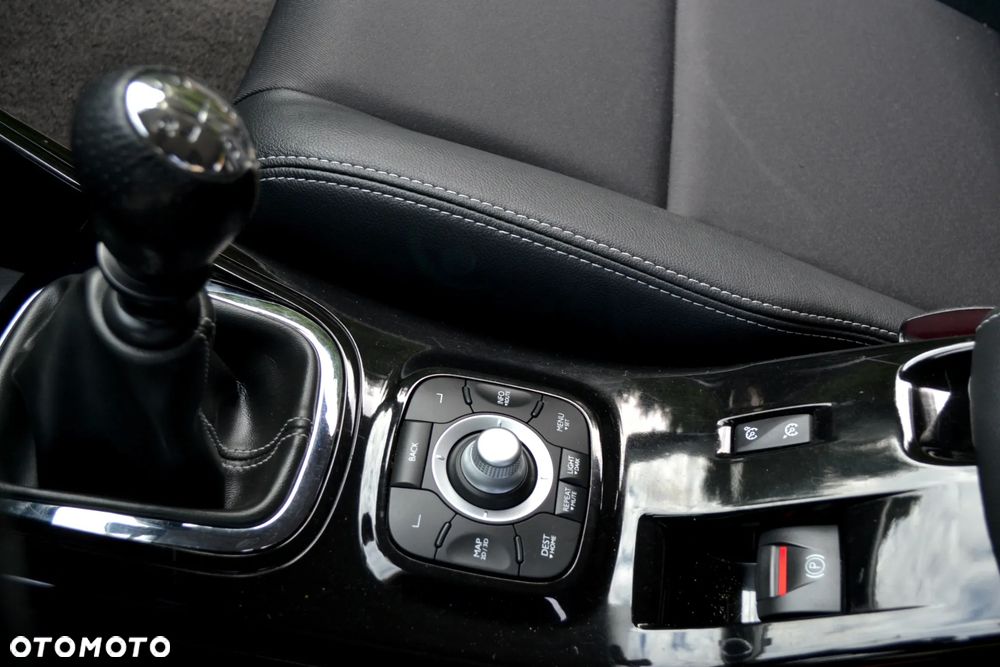 Renault Megane ENERGY dCi 130 Start & Stop Bose Edition - 32