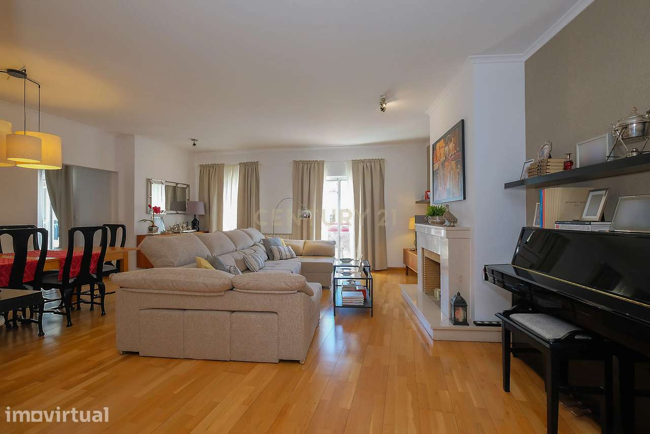 T4 Exclusivo em Urbanizaçao Cabanas Golfe ,| Elegância, Conforto e Nat - Grande imagem: 3/41
