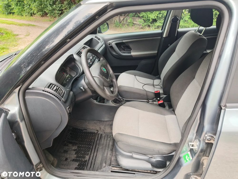 Skoda Fabia 1.4 16V Comfort - 5