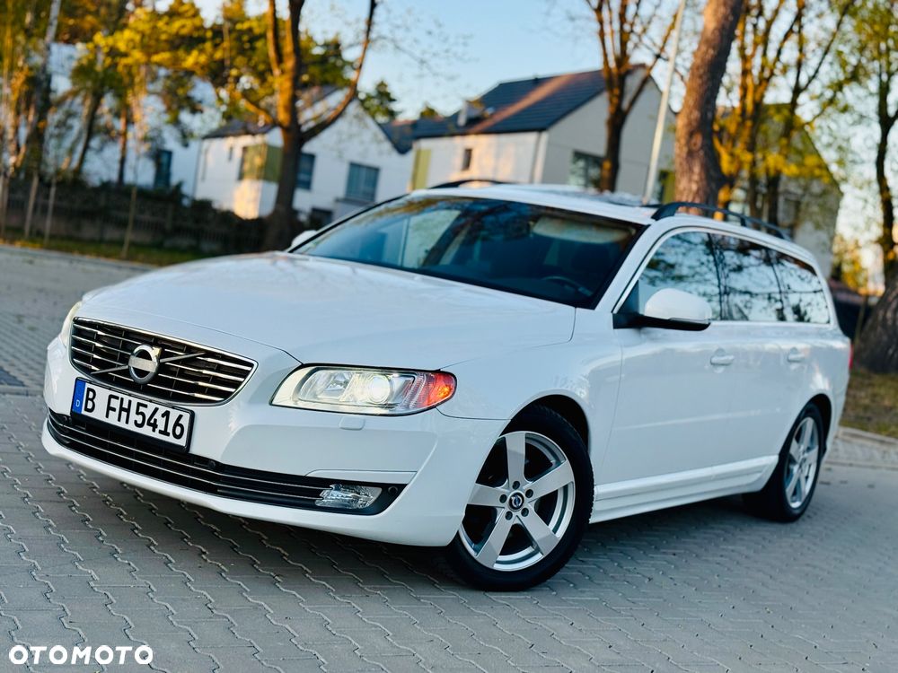 Volvo V70 D2 Momentum - 30