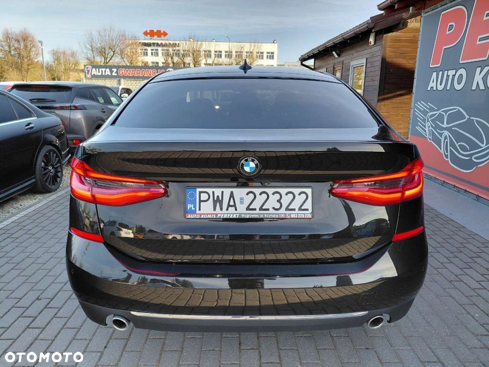 BMW 6GT - 7