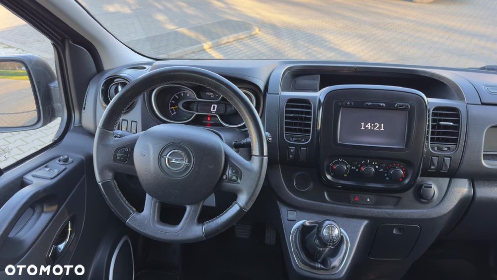Opel Vivaro - 15