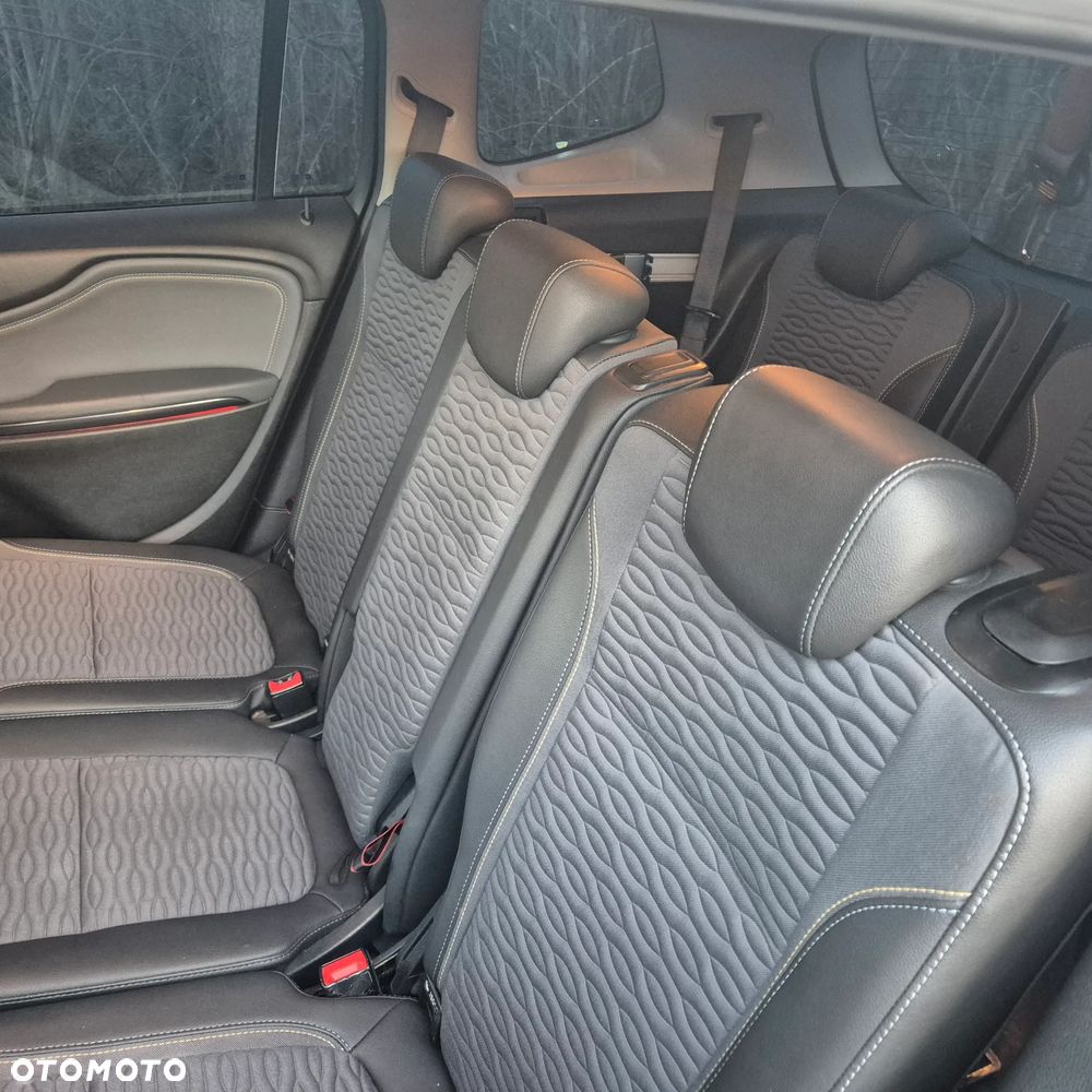 Opel Zafira - 8