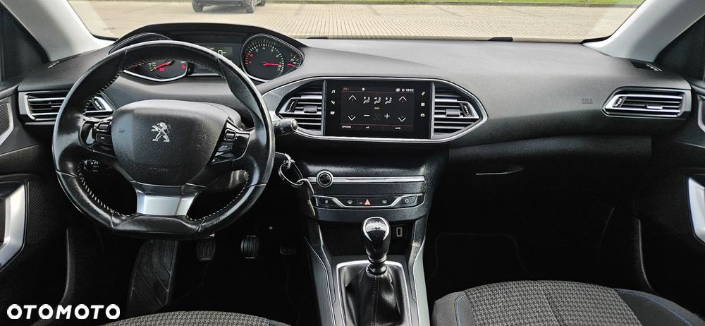 Peugeot 308 SW PureTech 110 Stop & Start Style - 8