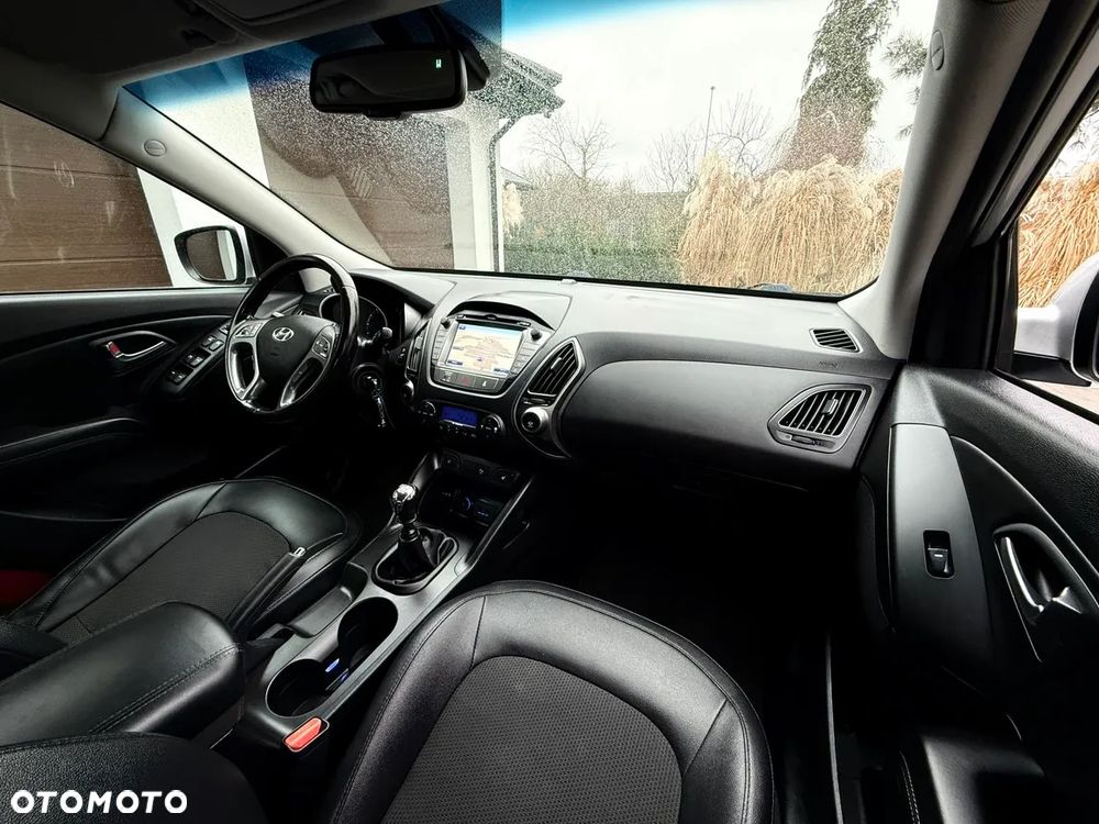 Hyundai ix35 blue 1.6 2WD Finale Gold - 31