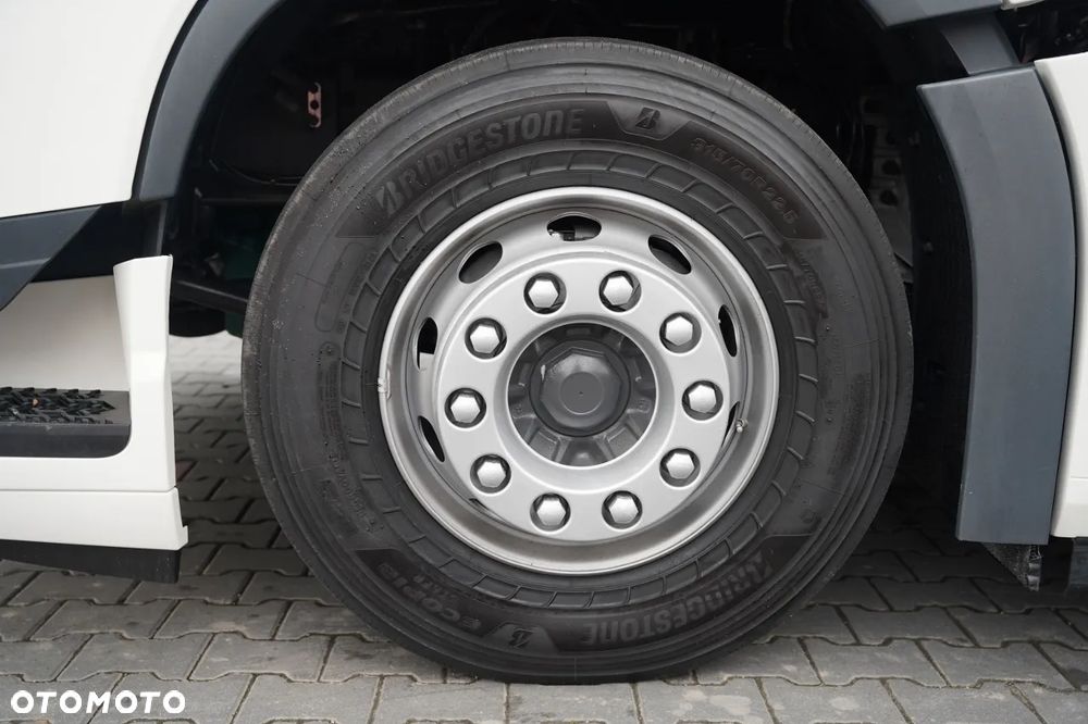 Volvo FH 460 / XXL / + CHŁODNIA SCHMITZ / 2 OSIE PODNOSZONE / PO KONTRAKCIE SERWISOWYM / - 18