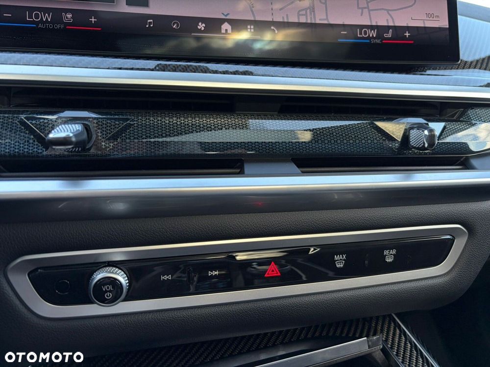 BMW X7 - 27