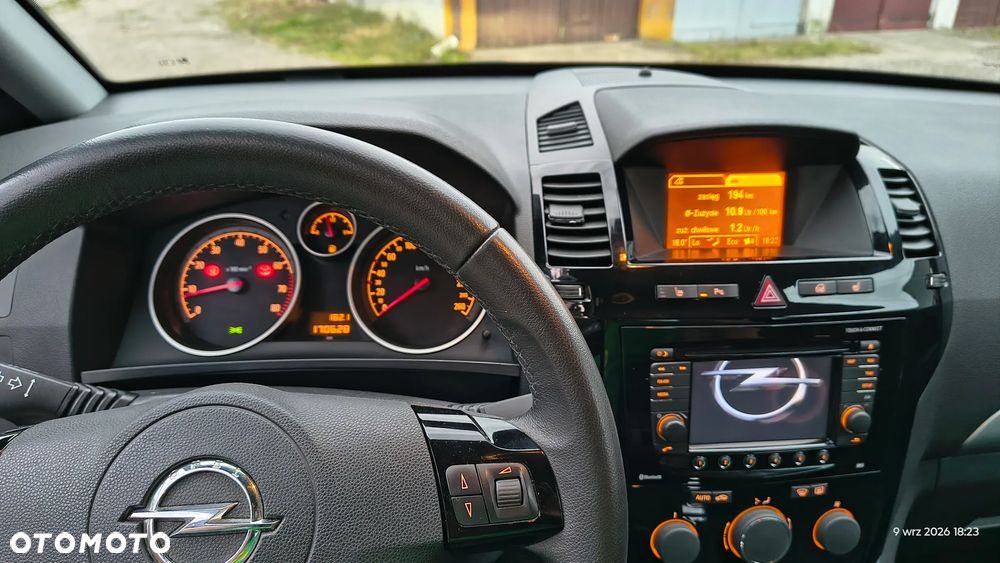 Opel Zafira - 12