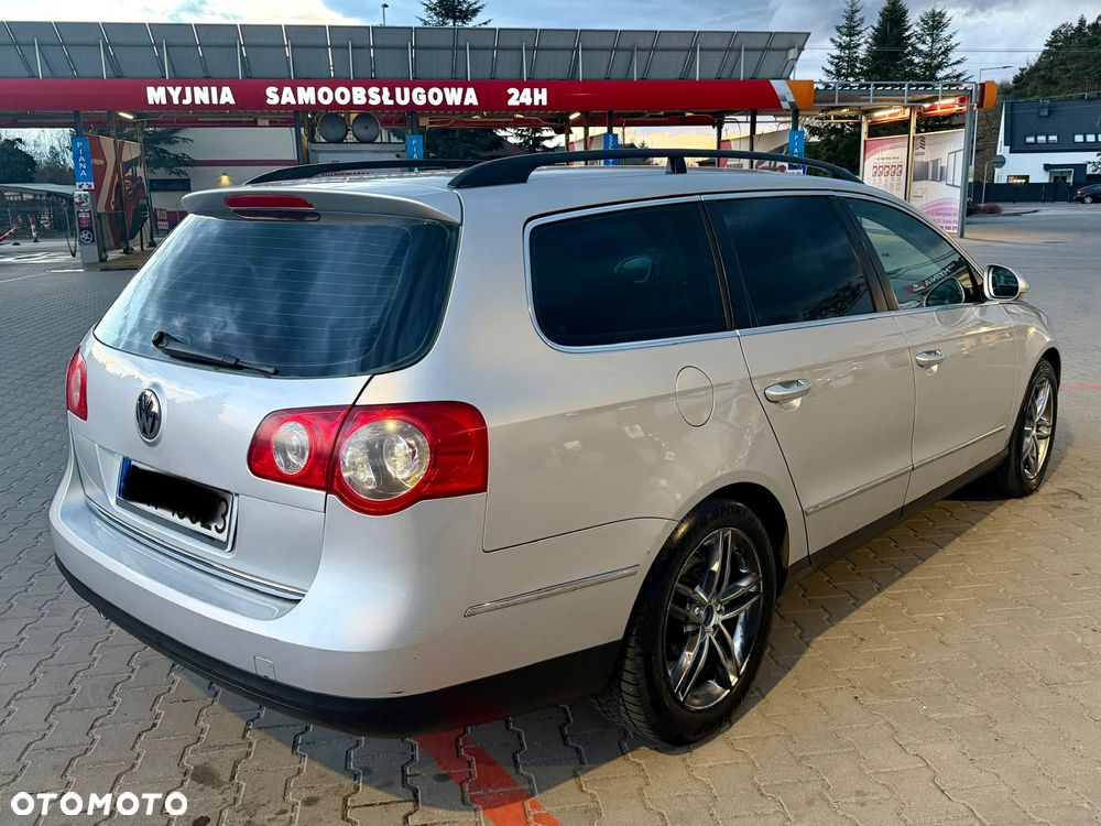 Volkswagen Passat - 12