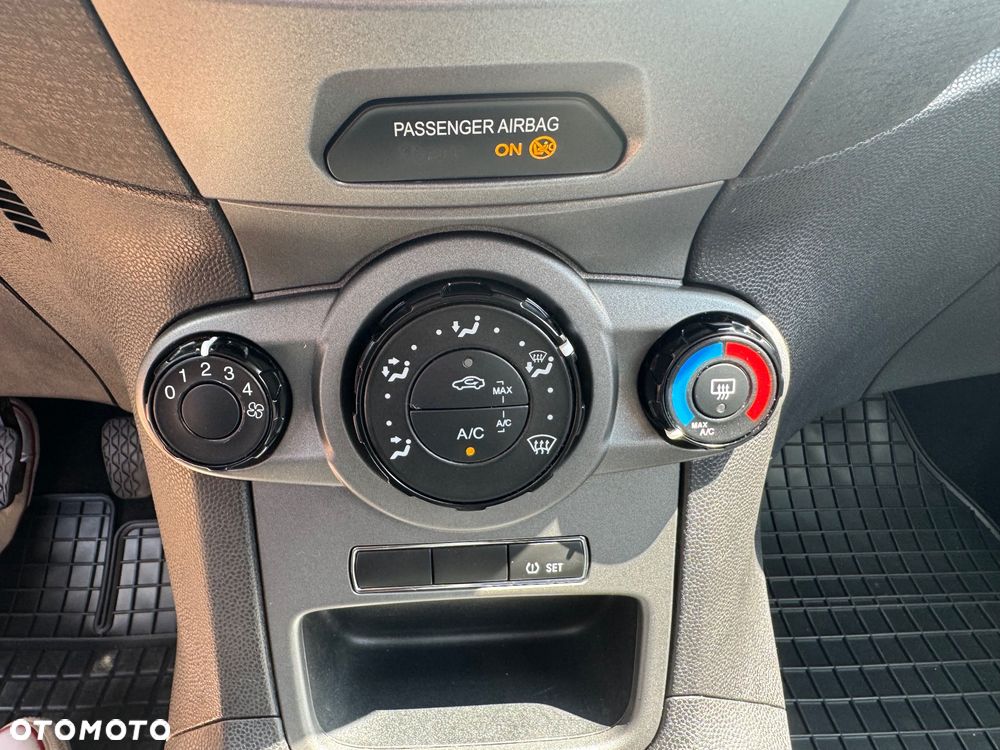 Ford Fiesta 1.25 Trend Edition - 25
