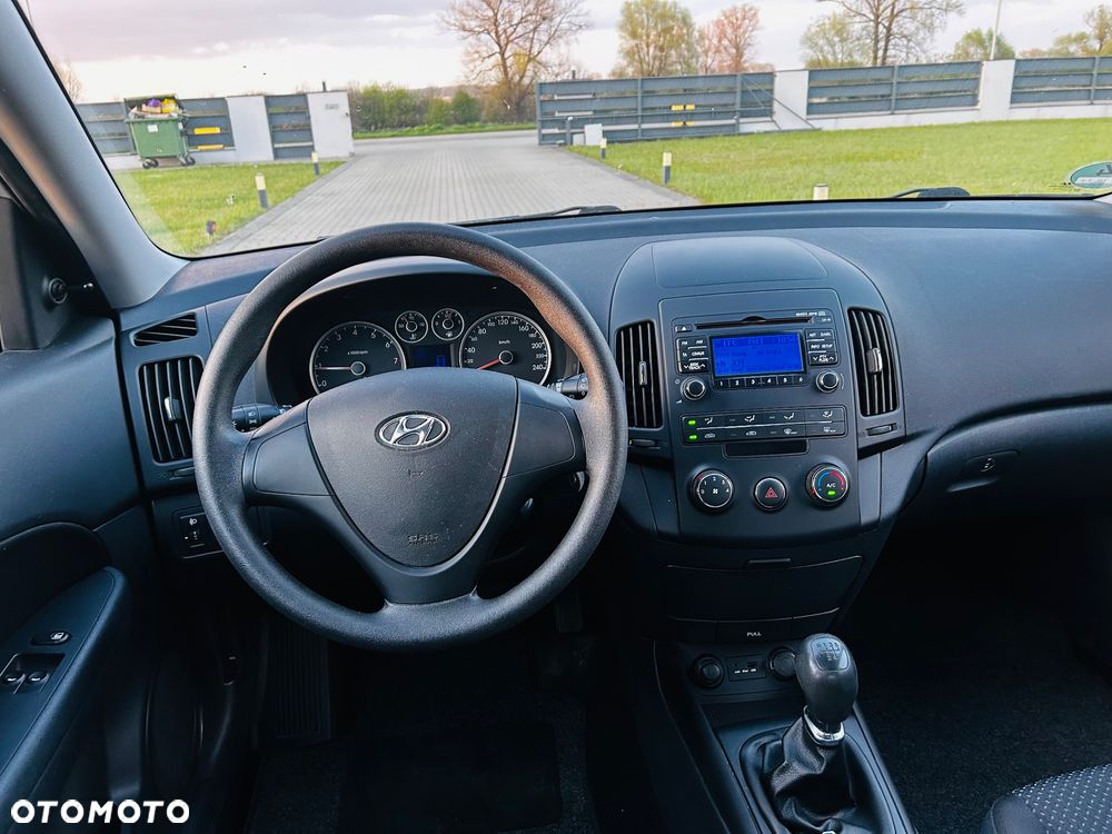 Hyundai i30 1.4 Edition 20 - 19