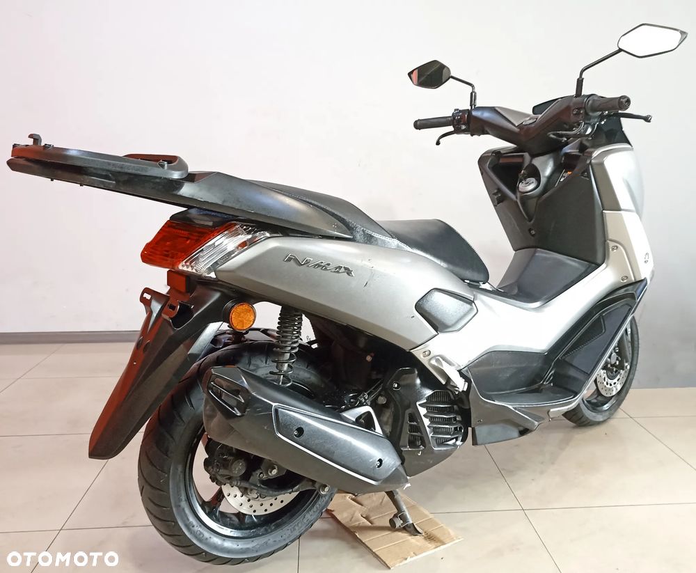 Yamaha NMAX - 5
