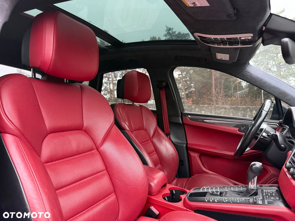 Porsche Macan Turbo Performance - 15