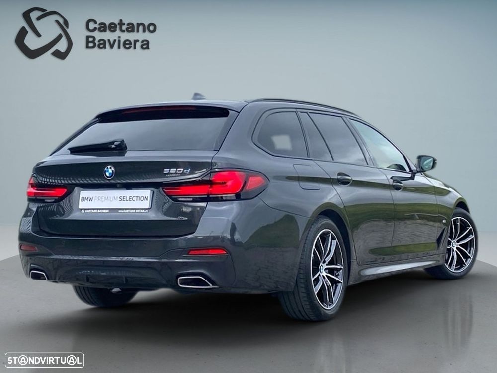 BMW 520 d Pack Desportivo M Auto - 2