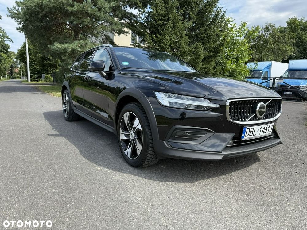 Volvo V60 Cross Country B4 D AWD Plus - 36