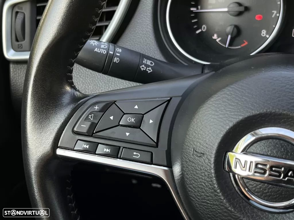 Nissan Qashqai 1.3 DIG-T N-Connecta DCT - 21