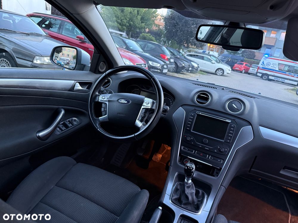 Ford Mondeo 2.0 TDCi Titanium - 22