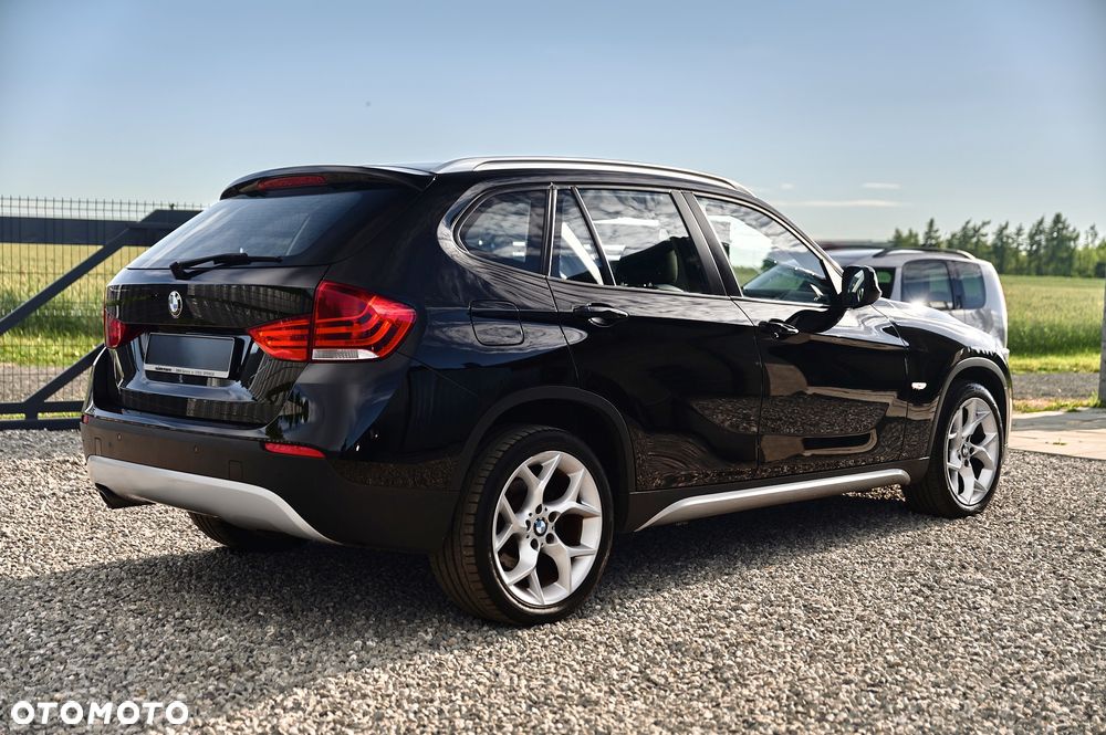BMW X1 xDrive18d xLine - 11