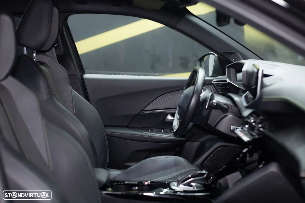 Peugeot 2008 1.5 BlueHDi GT Line EAT8 - 21