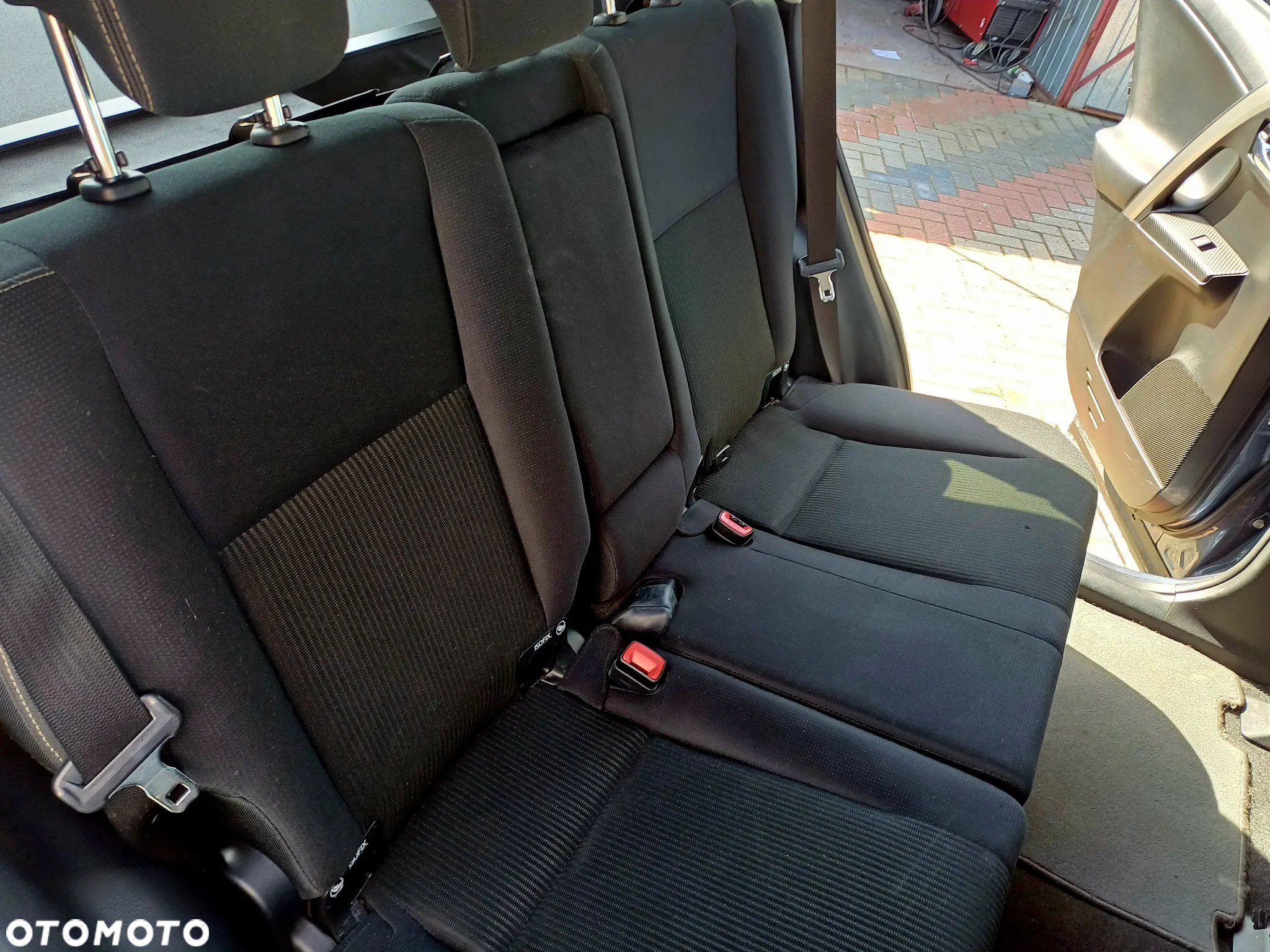 Toyota RAV4 - 14