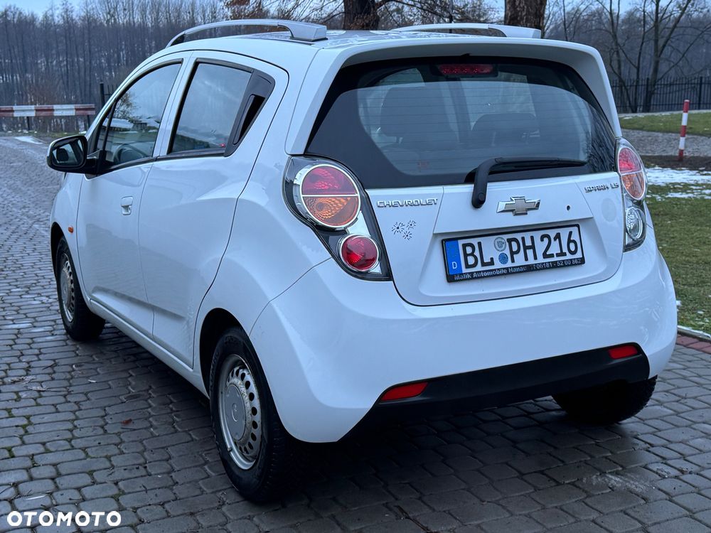 Chevrolet Spark - 34