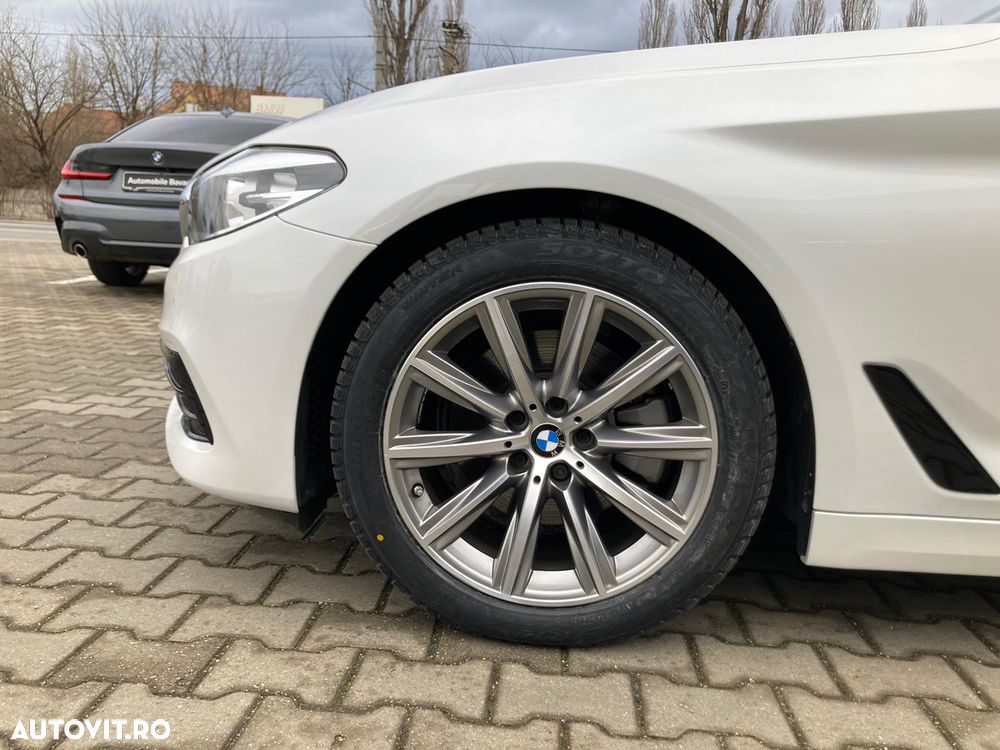 BMW Seria 5 520i AT - 5