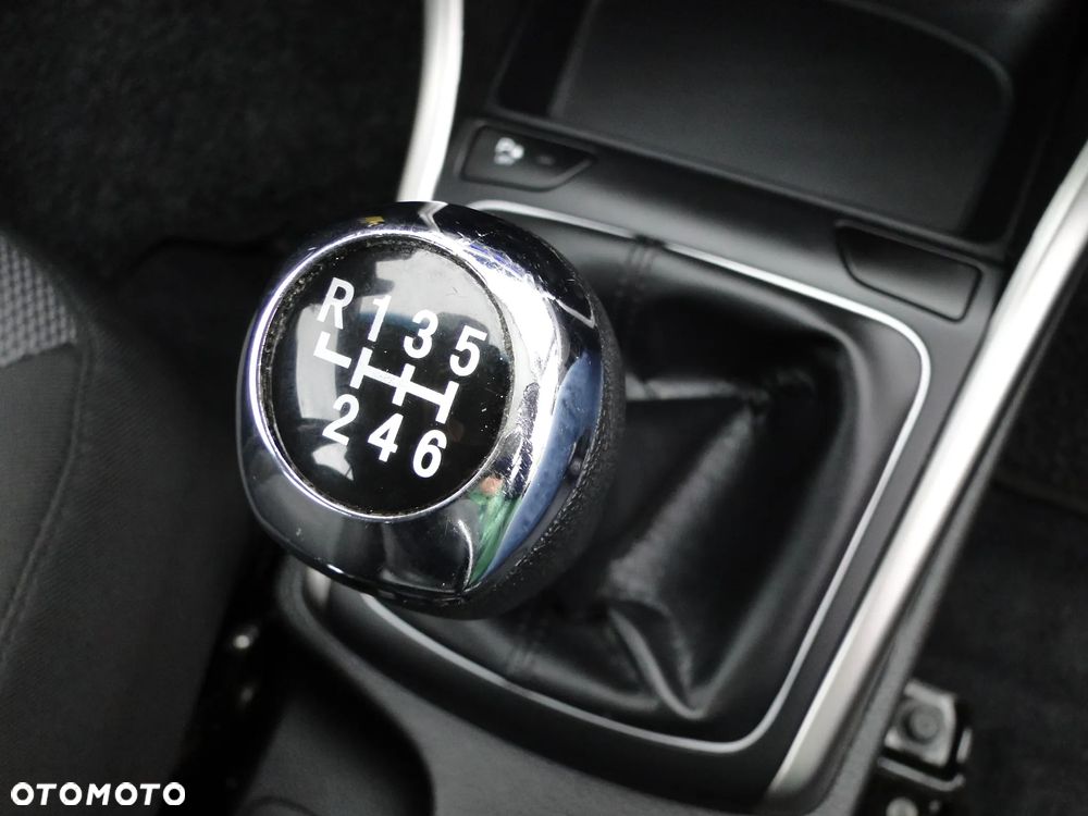 Hyundai i30 Kombi 1.6 CRDI Premium - 23