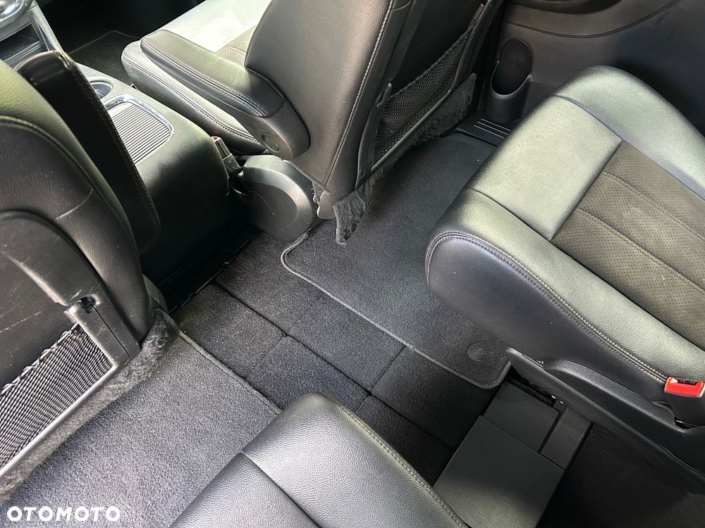 Dodge Grand Caravan ver-3-6-r-t - 29