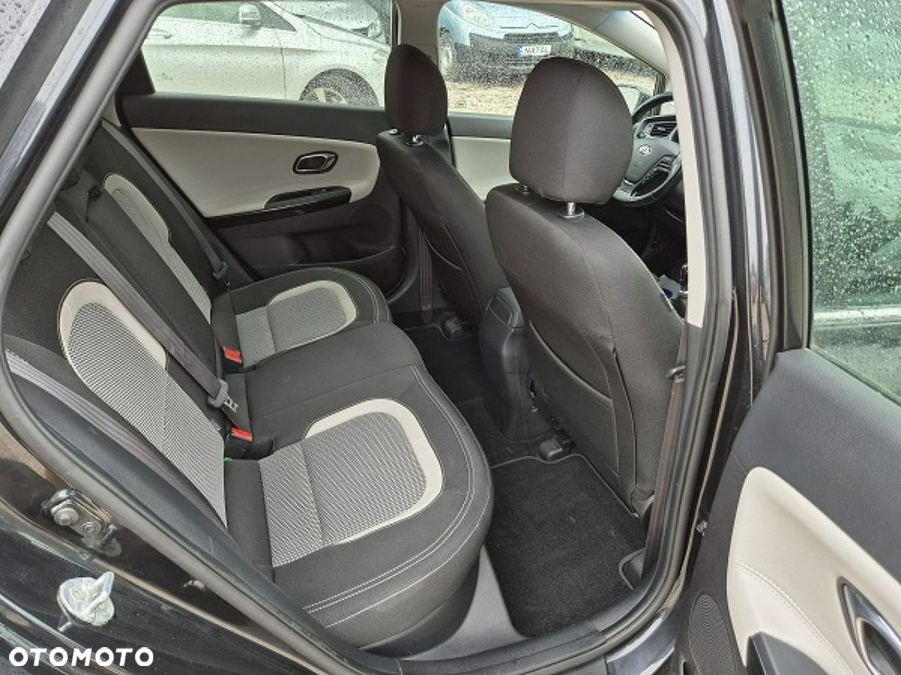 Kia Ceed - 23