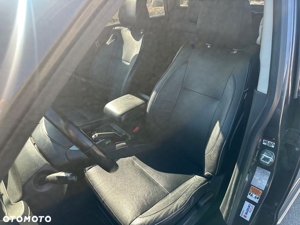 Suzuki Grand Vitara 1.9 DDiS De Luxe - 14