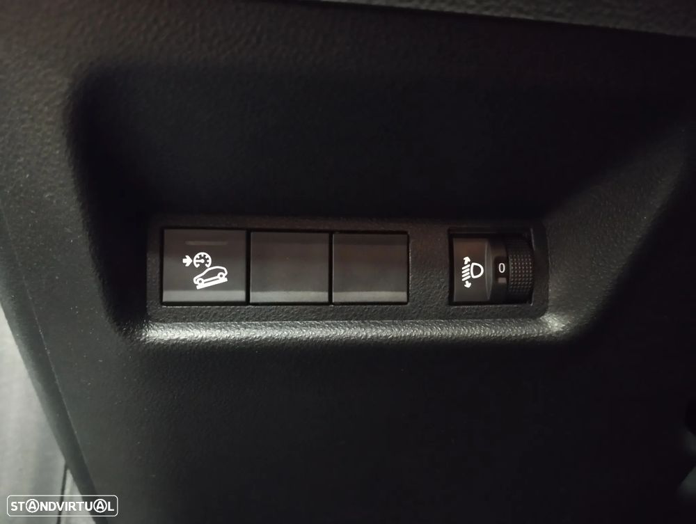 Jeep Avenger 1.2 GSE T3 Altitude - 19
