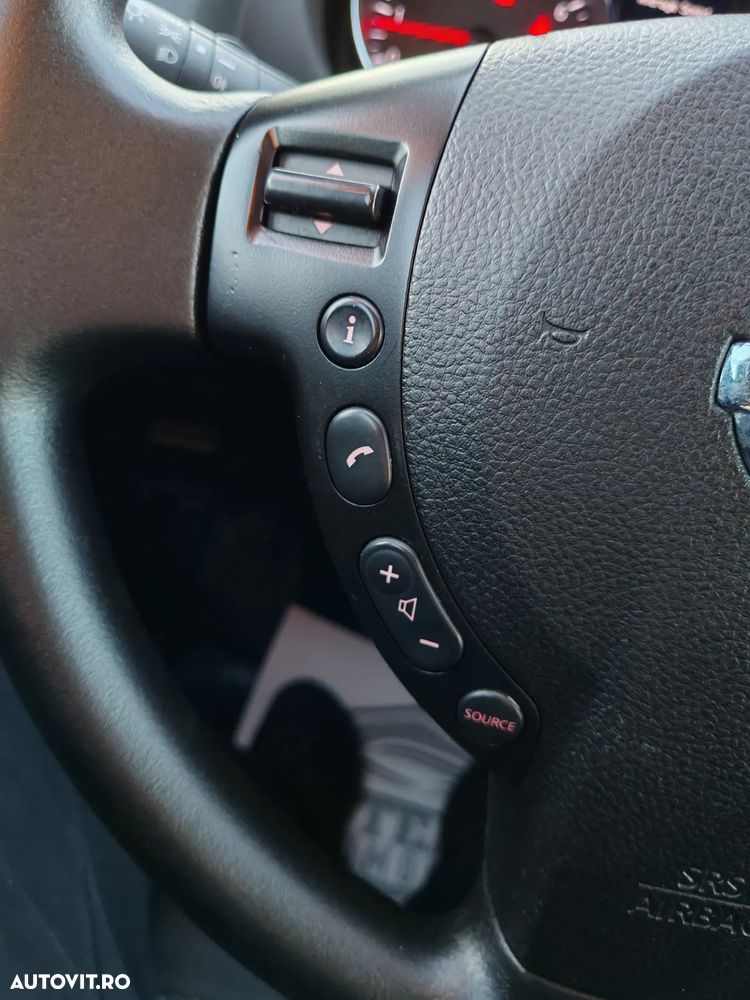 Nissan Qashqai 1.6 Acenta - 11