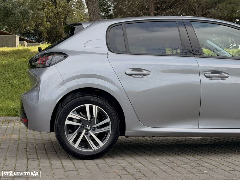 Peugeot 208 1.2 PureTech Allure - 16