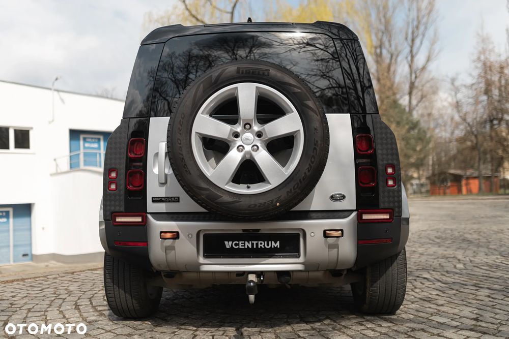 Land Rover Defender 3.0 P400 mHEV First Edition - 11