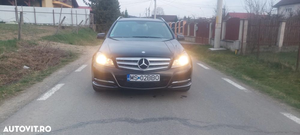 Mercedes-Benz C 180 CDI DPF (BlueEFFICIENCY) Avantgarde - 2