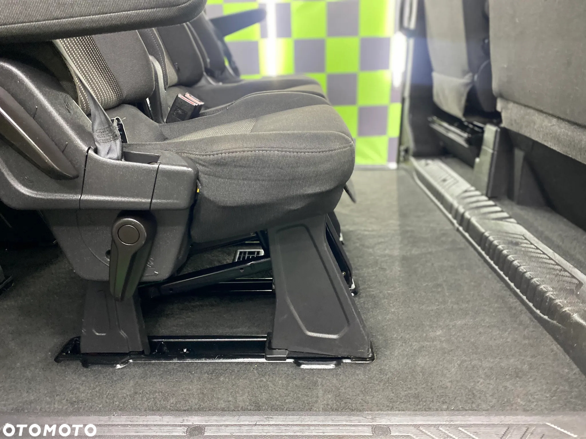 Ford Tourneo Custom 300 L2H1 VA Limited - 34