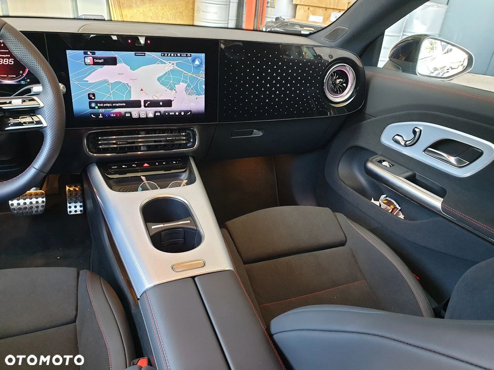 Mercedes-Benz CLA 200 mHEV 8G-DCT - 11