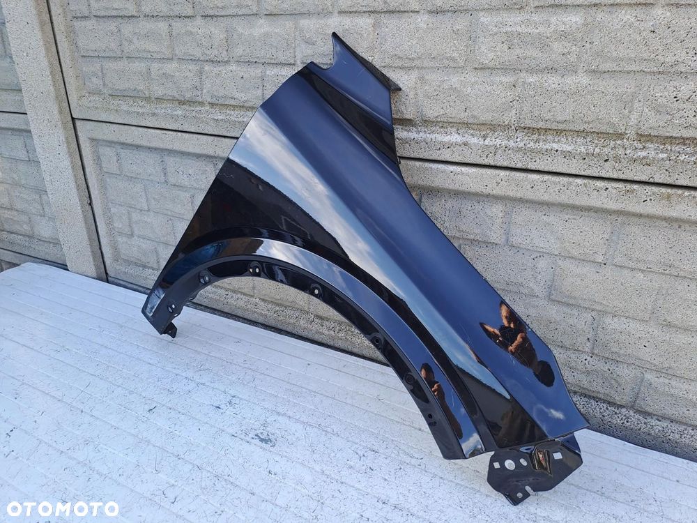 nissan qashqai 2022- błotnik prawy oryginał - 2