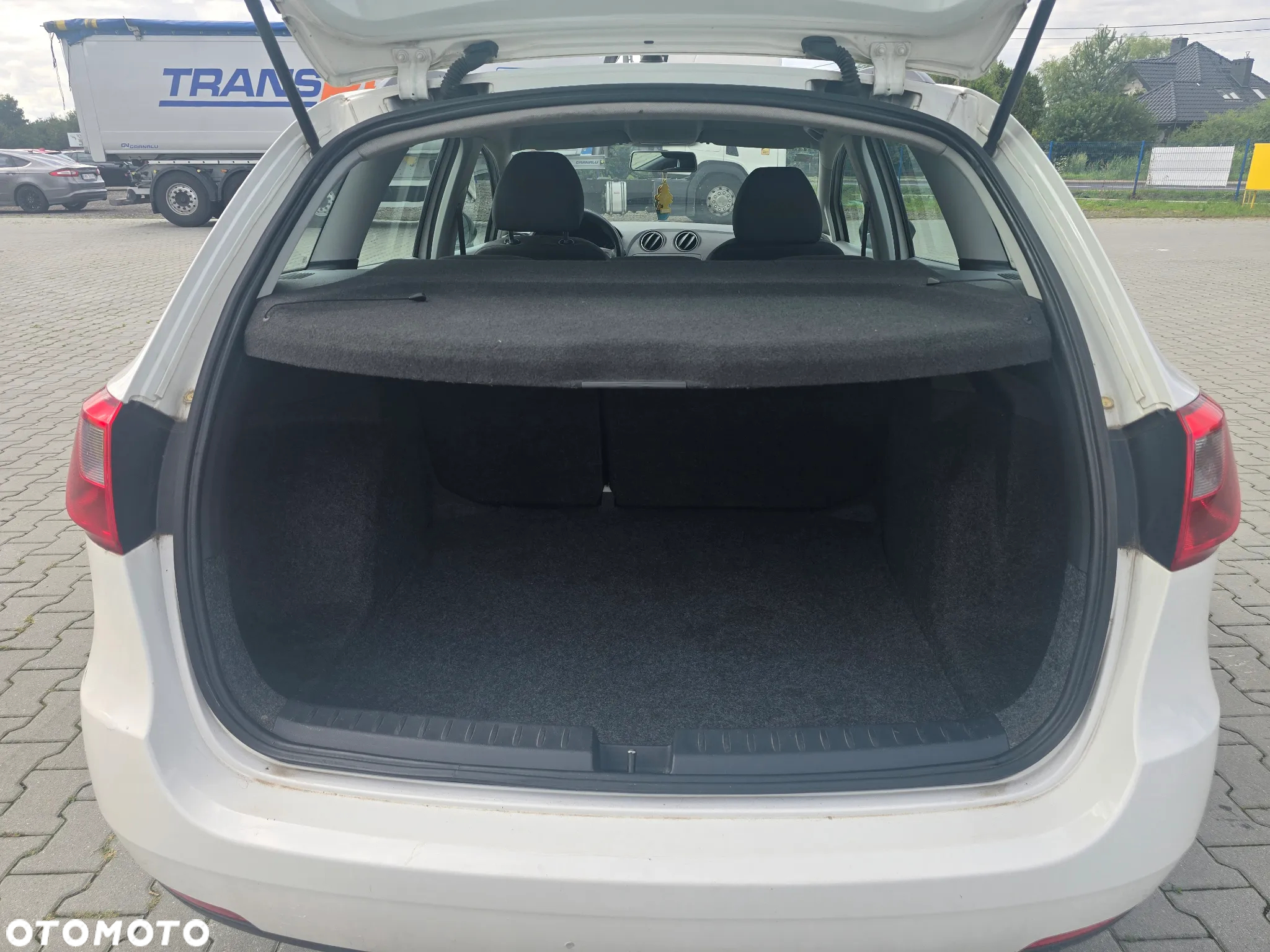 Seat Ibiza 1.4 16V Reference - 9