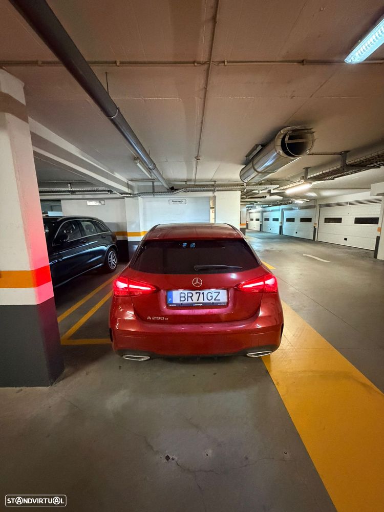 Mercedes-Benz A 250 e AMG Line - 4
