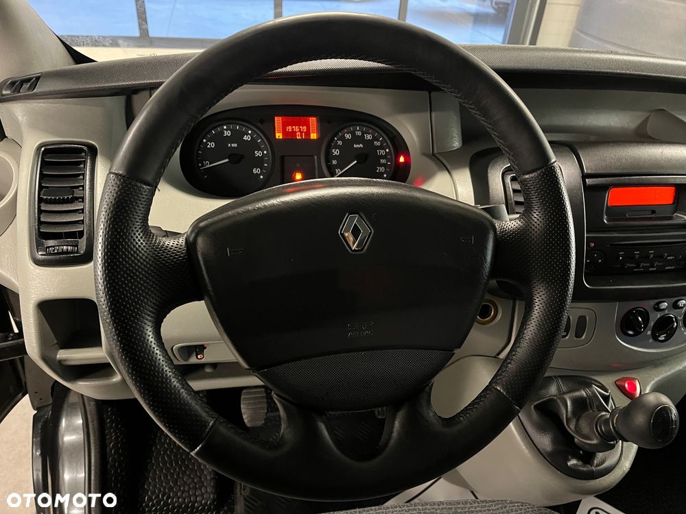 Renault Trafic - 12