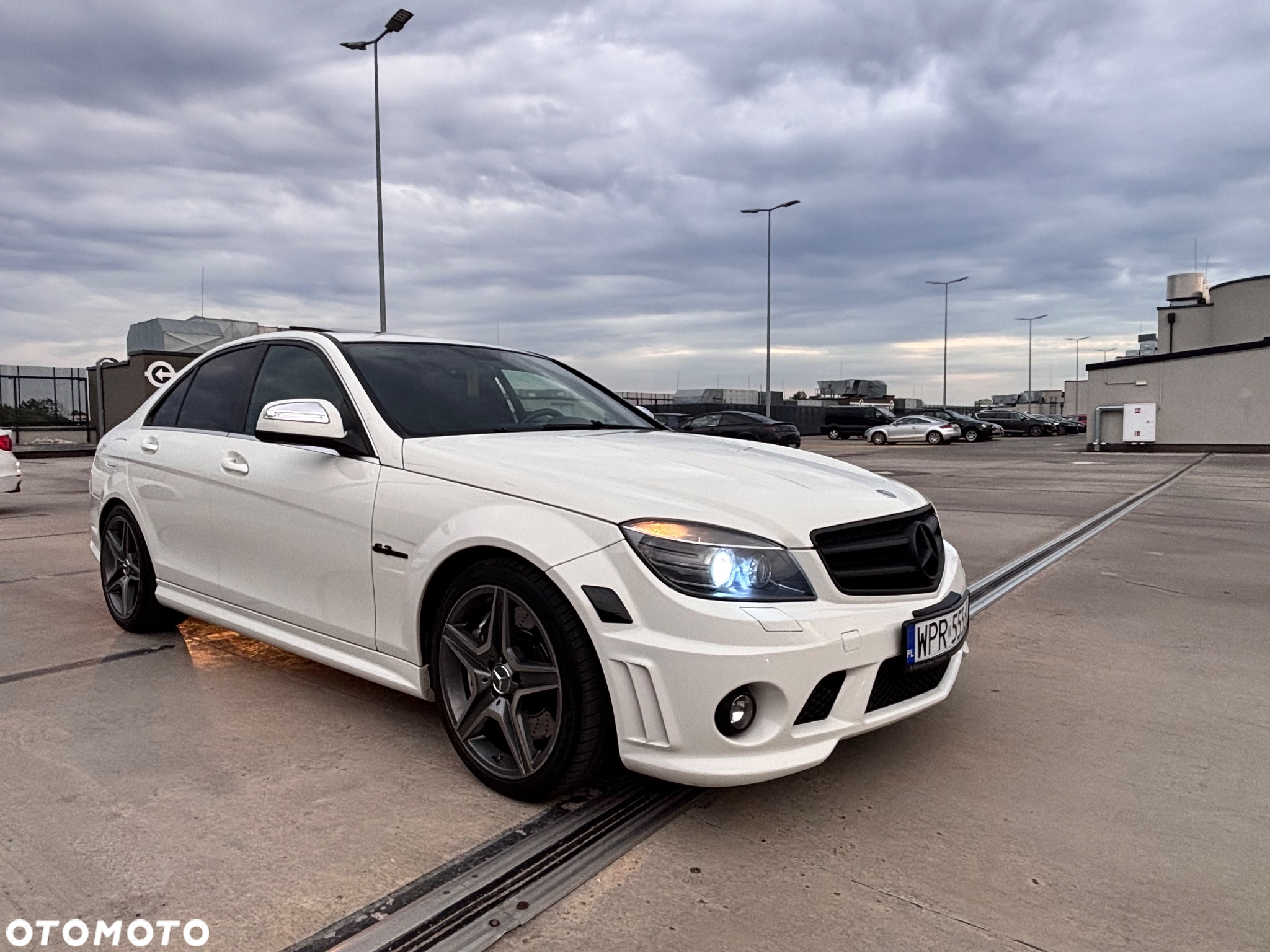 Mercedes-Benz Klasa C 63 AMG 7G-TRONIC - 4