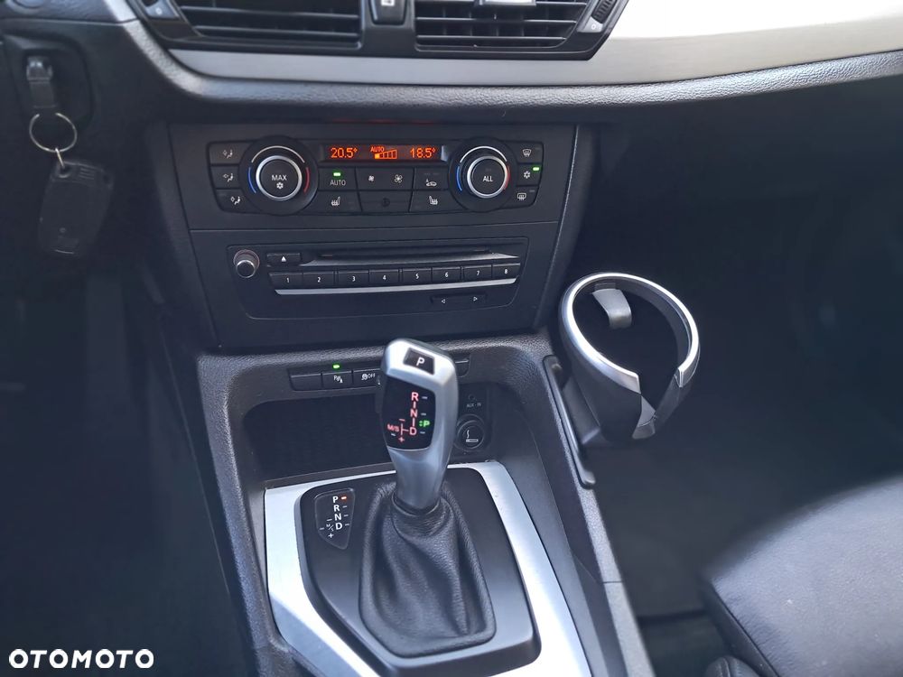 BMW X1 xDrive23d - 26